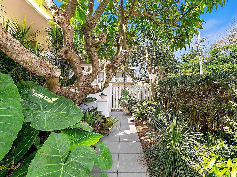 Home Buyer in Randwick, Sydney - Entrance