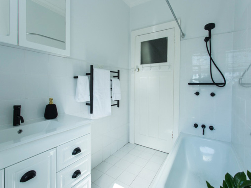 Home Buyer in Bronte Beach, Sydney - Bathroom
