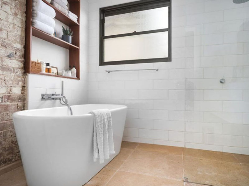 Buyers Agent Purchase in Bondi Junction, Sydney - Bathtub