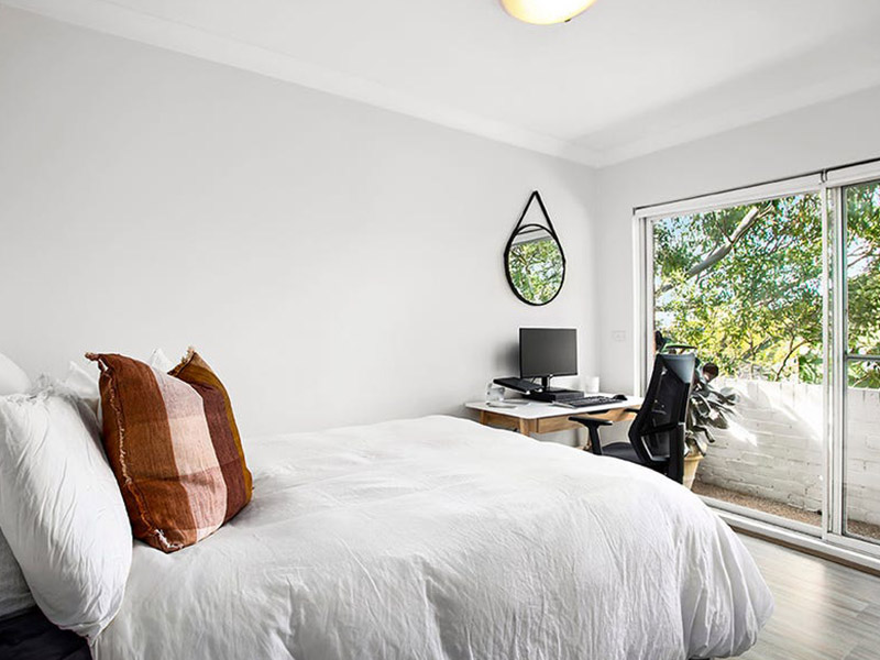 Buyers Agent Purchase in Bondi, Sydney - Master Bedroom with Gaming PC