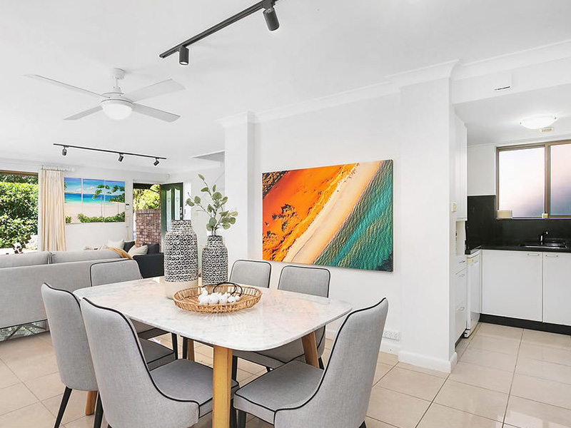 Home Buyer in Clovelly Beach, Sydney - Dining