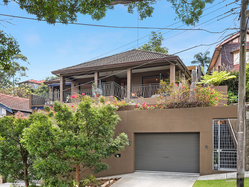 Home Buyer in Coogee, Sydney - Front View