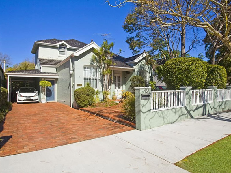 Home Buyer in Court Double Bay, Sydney - Front View