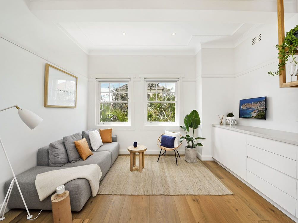 Home Buyer in Curlewis Bondi, Sydney - Living Room