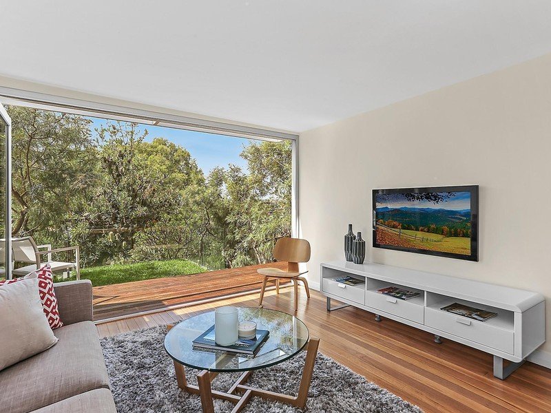 Home Buyer in Edward Bondi Beach, Sydney - Sala