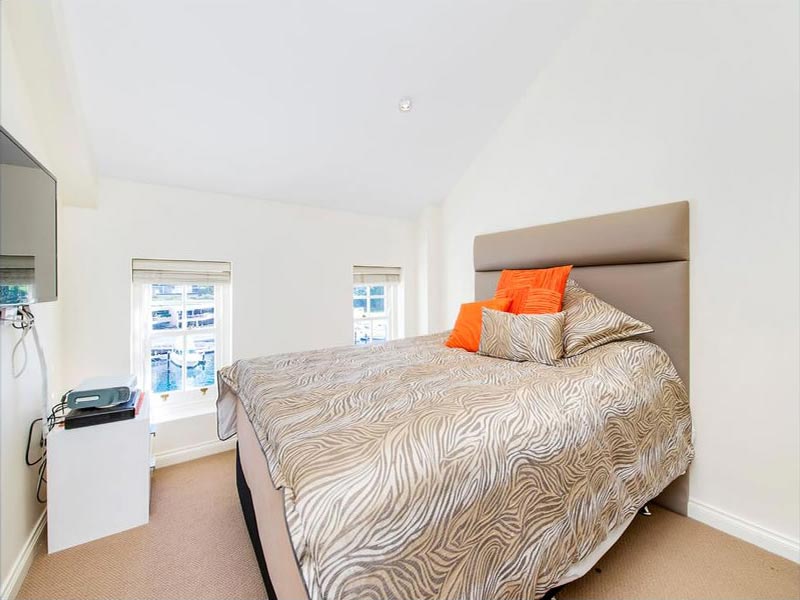 Home Buyer in Woolloomooloo, Sydney - Bedroom