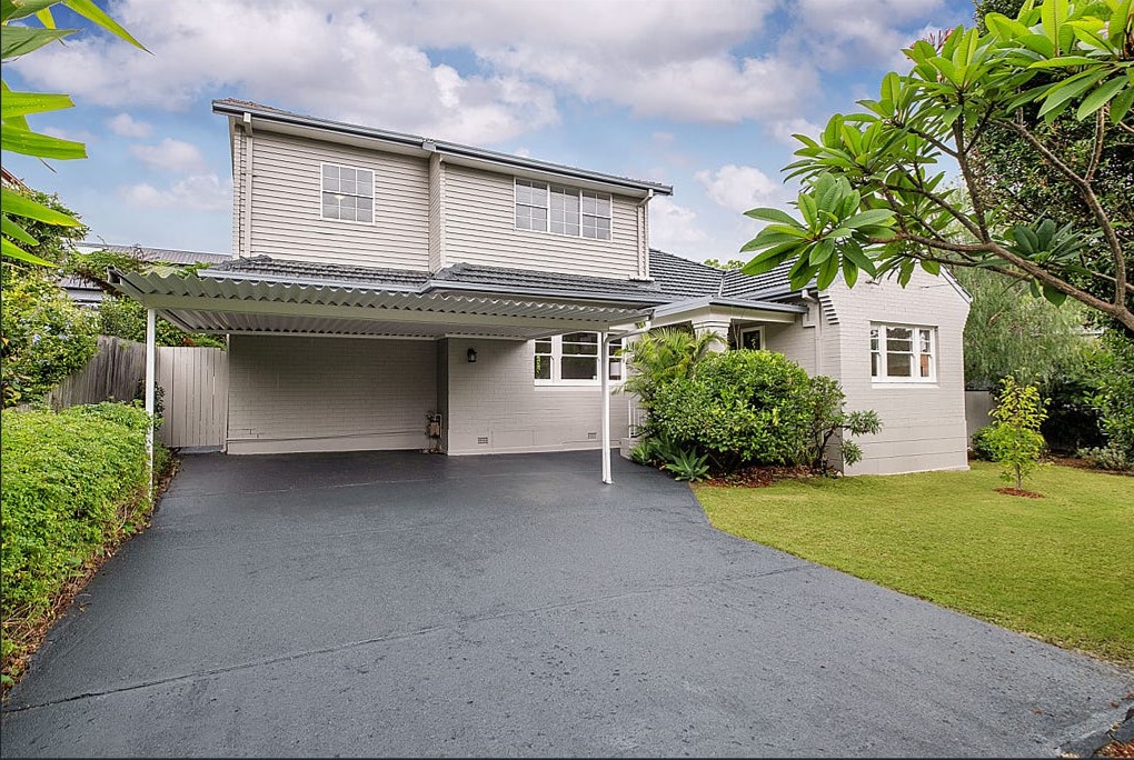 Home Buyer in Hallam Ave, Lane Cove, Sydney - Garage
