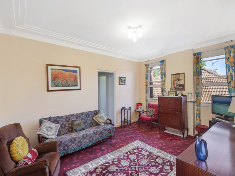 Home Buyer in Manion Rose Bay, Sydney - Living Room