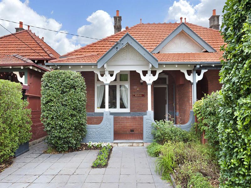 Home Buyer in Polding Drummoyne, Sydney - Front House