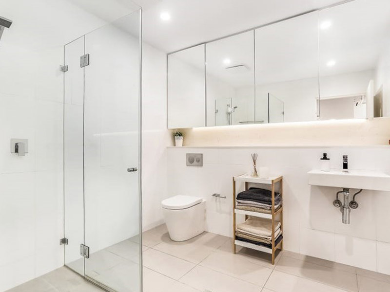 Warehouse Apartment in Bronte, Sydney - Bathroom