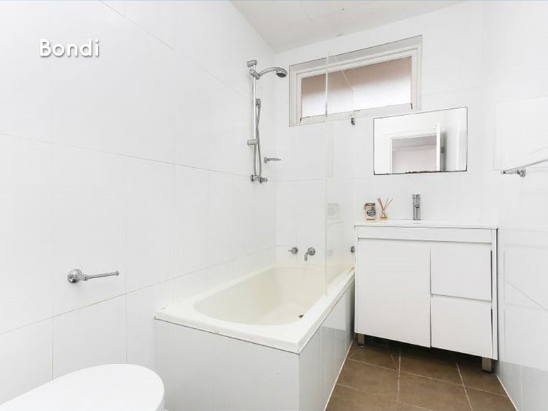 Bellevue Hill Home Buyers-bathroom