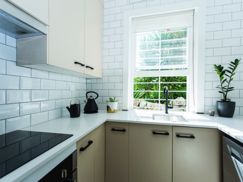 bronte beach home buyers - Kitchen
