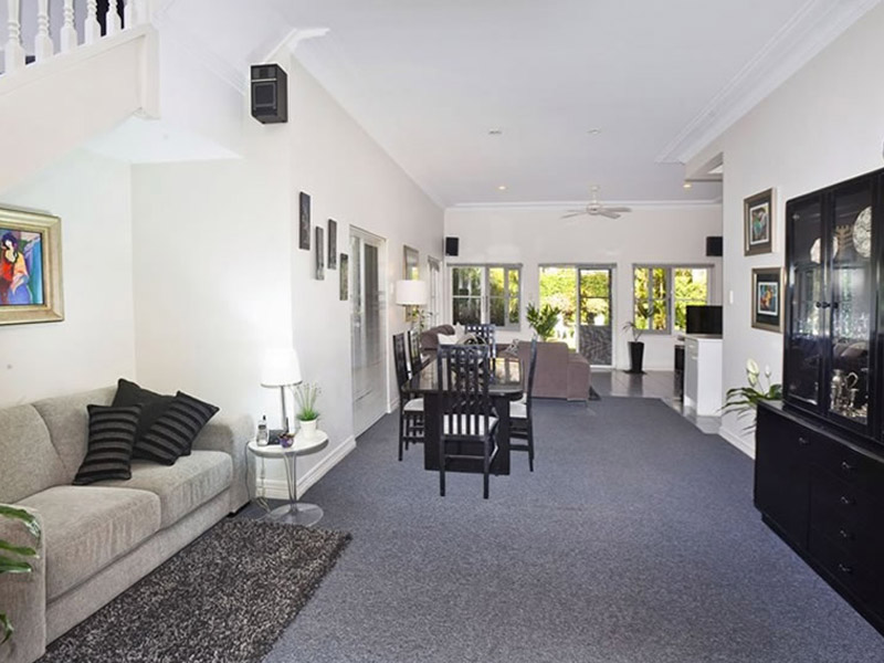 Double Bay - Livingroom