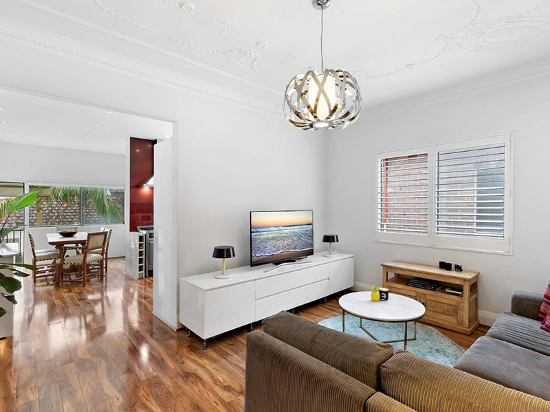eastern-suburbs-property buyers agent sydney-livingroom