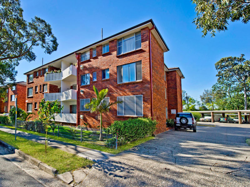 Eastlakes Home Buyers - Outside