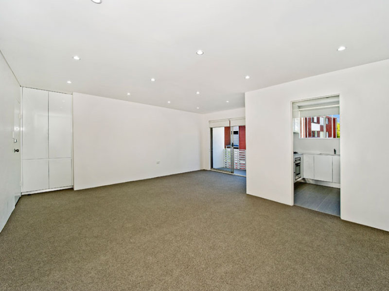 Eastlakes Home Buyers - LIving Room