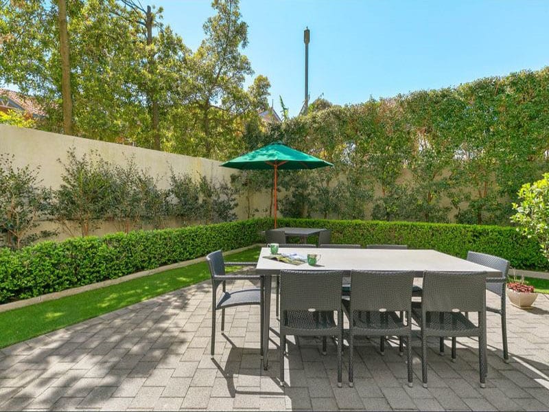waverly property buyers agent-courtyard