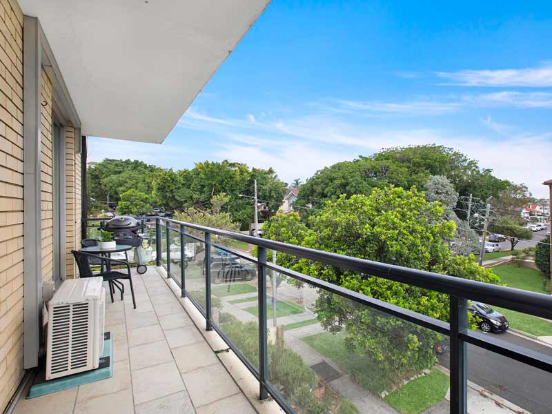 Buyers Agent Purchase North Bondi Buyer-terrace