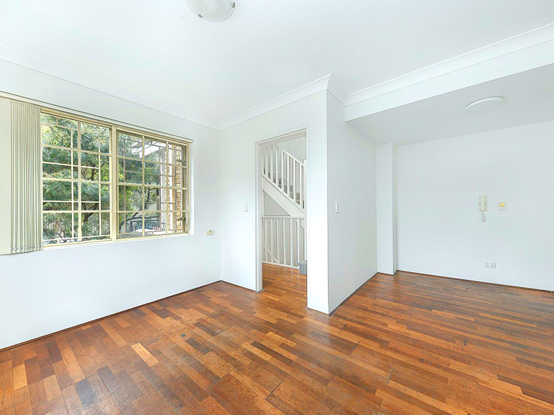 buyers agent purchase botany sydney empty-living-room
